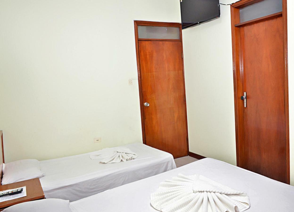سانتا كروز دي لا سي Hostal Ibiza المظهر الخارجي الصورة